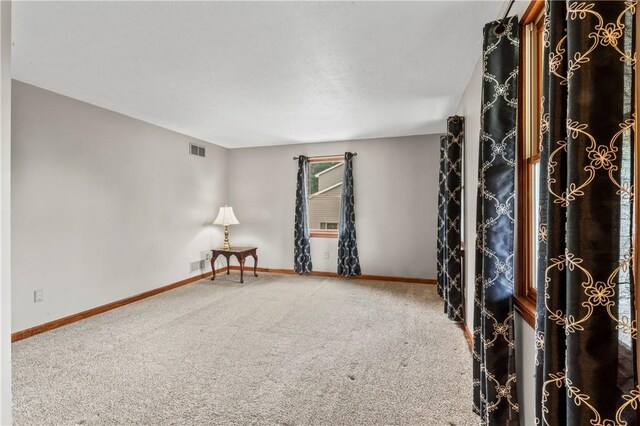 358 Shannon Cir, Daugherty Twp, PA 15066 - carpeted spare room featuring baseboards