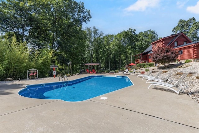 207 High Acres Rd, Lancaster Twp, PA 16037 - photo 2