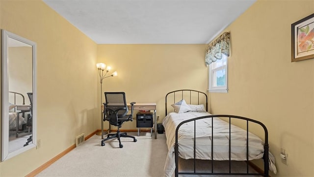 77 Ridgecrest Dr, Wilkins Twp, PA 15235 - bedroom featuring carpet and baseboards