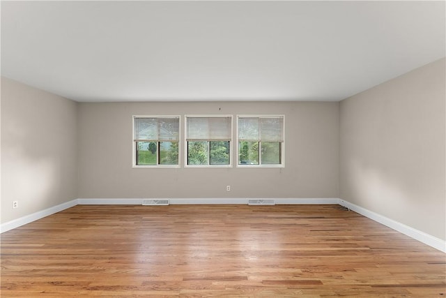900 Tottenham Dr, Coraopolis, PA 15108 - spare room with light wood-style flooring and baseboards