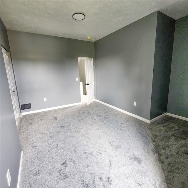 1914 Arlington Ave, Arlington, PA 15210 - carpeted empty room with baseboards