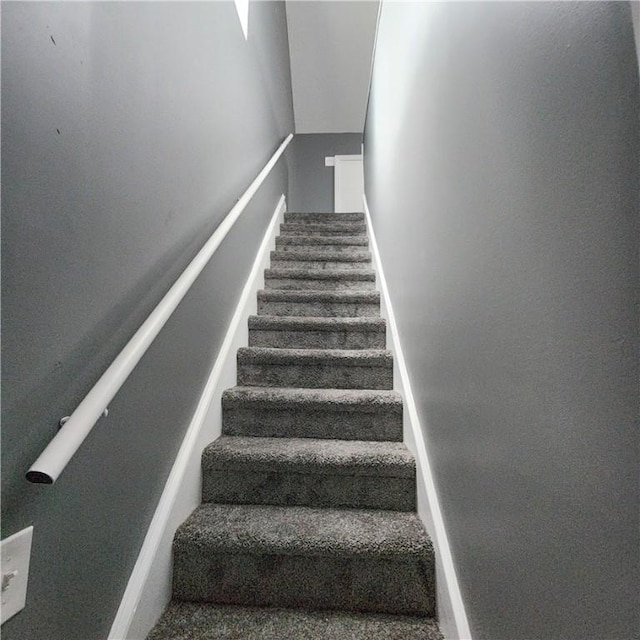 1914 Arlington Ave, Arlington, PA 15210 - view of stairs