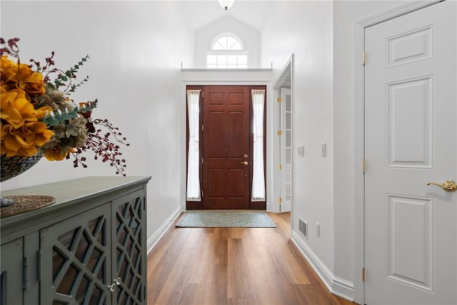 202 Providence Ct, Adams Twp, PA 16059 - foyer with wood finished floors and vaulted ceiling