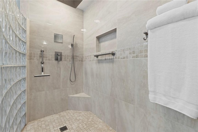 202 Providence Ct, Adams Twp, PA 16059 - bathroom with tiled shower