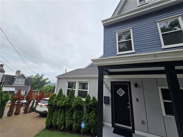 5303 Wickliff St, Lawrenceville, PA 15201 - entrance to property