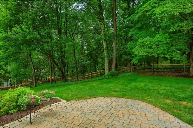 329 Oak Grove Ct, Mccandless, PA 15090 - fenced backyard featuring a patio