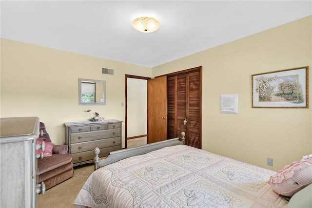 566 Ridgeview Rd, East Huntingdon, PA 15666 - bedroom with light colored carpet and a closet