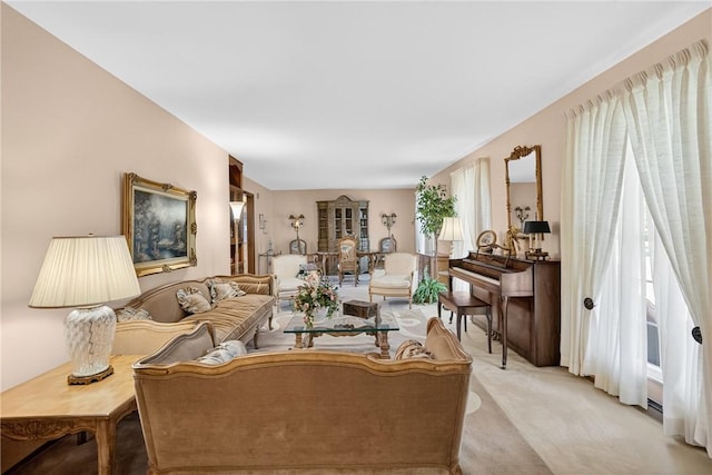 566 Ridgeview Rd, East Huntingdon, PA 15666 - living area featuring light colored carpet
