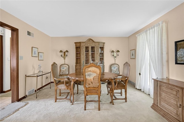 566 Ridgeview Rd, East Huntingdon, PA 15666 - dining room featuring light colored carpet