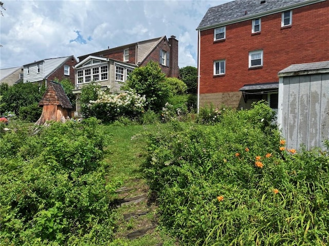 4800 W Brierly Dr, West Mifflin, PA 15122 - view of yard