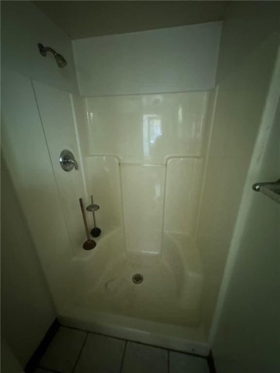 6036 Sawyer St, Lawrenceville, PA 15201 - bathroom with tile patterned floors and a shower