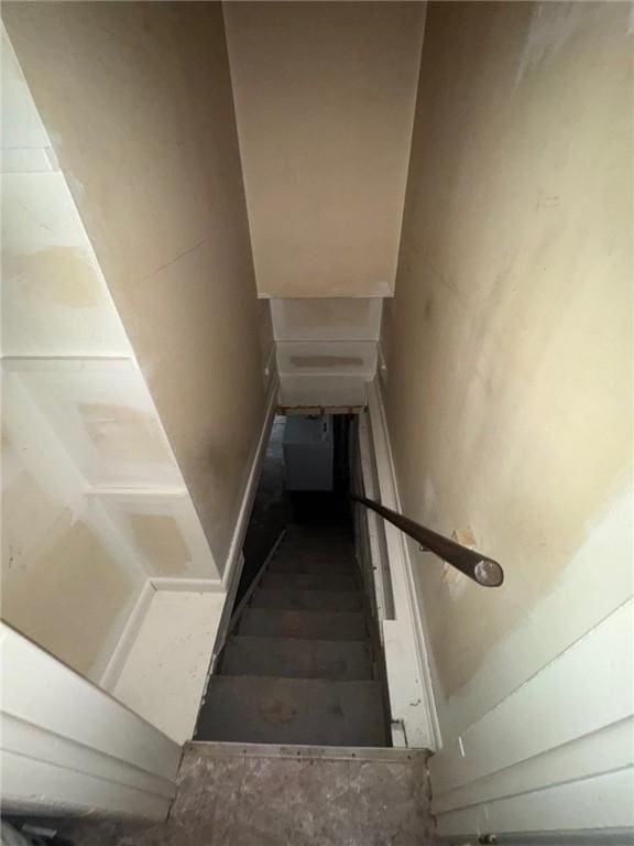 6036 Sawyer St, Lawrenceville, PA 15201 - view of stairs