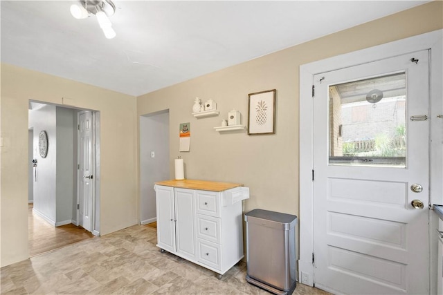 2102 Vodeli St, Beechview, PA 15216 - view of entrance foyer