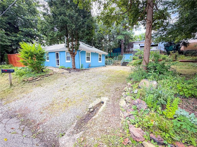808 Thompson Run Rd, Springdale Twp, PA 15049 - view of yard