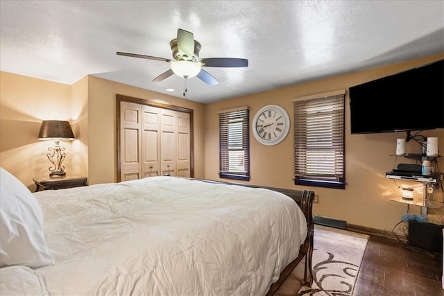 2912 Vinton, Sheraden, PA 15204 - bedroom featuring wood finished floors, a closet, and a ceiling fan