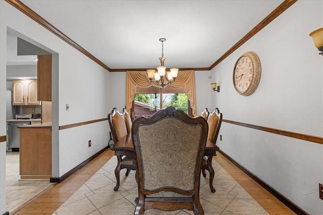 2912 Vinton, Sheraden, PA 15204 - dining space featuring a chandelier, light wood-style flooring, and crown molding