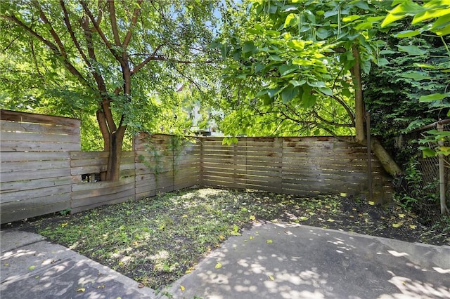 4536 Friendship Ave, Bloomfield, PA 15224 - fenced backyard featuring a patio area