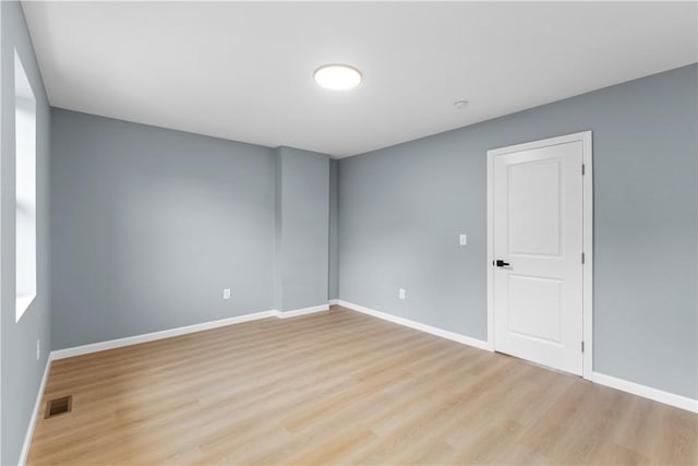 3322 Webster Ave, Schenley Heights, PA 15219 - spare room with light wood-style flooring