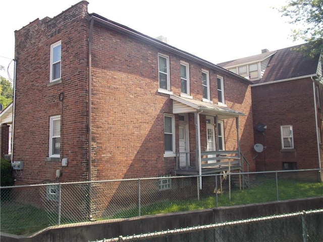 621/623 W Penn St, City Of But Nw, PA 16001 - photo 8
