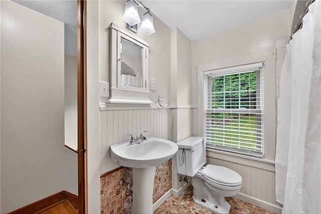 1605 Maratta Rd, Hopewell Twp, PA 15001 - full bathroom featuring toilet and a wainscoted wall