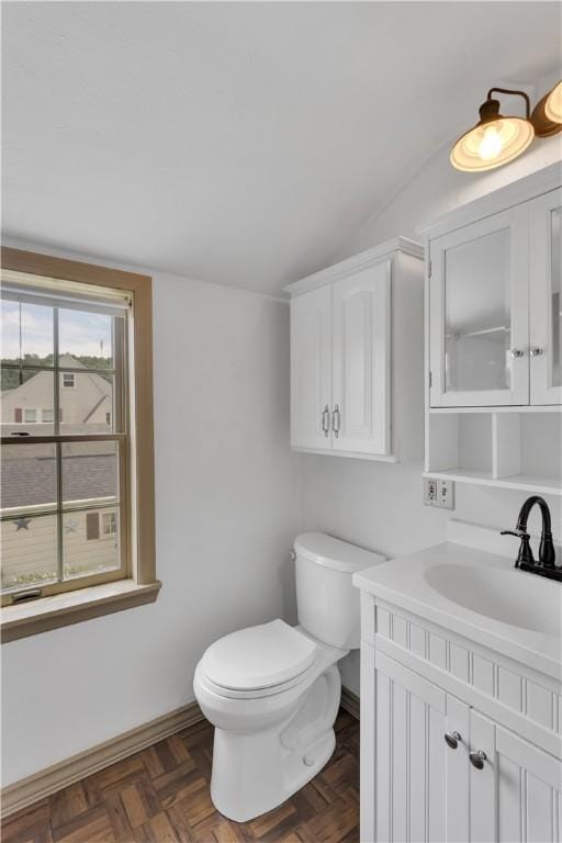 1255 Park Pl, Beaver, PA 15009 - half bath featuring vanity and vaulted ceiling