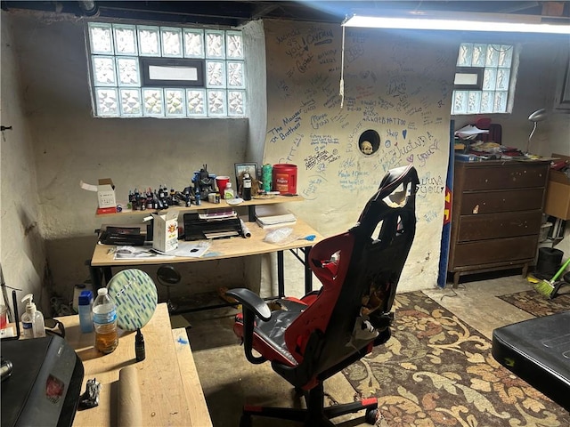 1175 New Salem Rd, Menallen Twp, PA 15468 - home office featuring concrete flooring