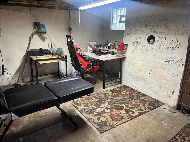 1175 New Salem Rd, Menallen Twp, PA 15468 - office with unfinished concrete floors