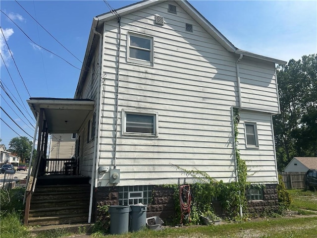 1175 New Salem Rd, Menallen Twp, PA 15468 - view of side of property