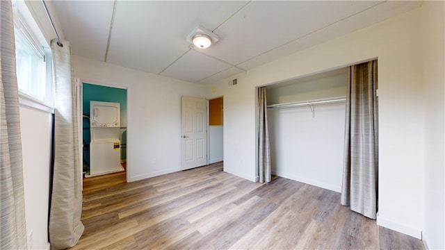 120 Rivermont Ct, Harmar, PA 15024 - unfurnished bedroom with light wood-style floors and a closet