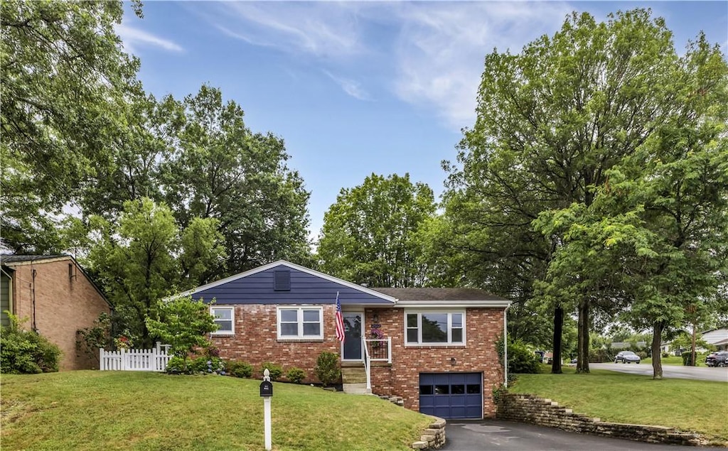 202 Emerson Dr, Zelienople Boro, PA 16063 - photo 1