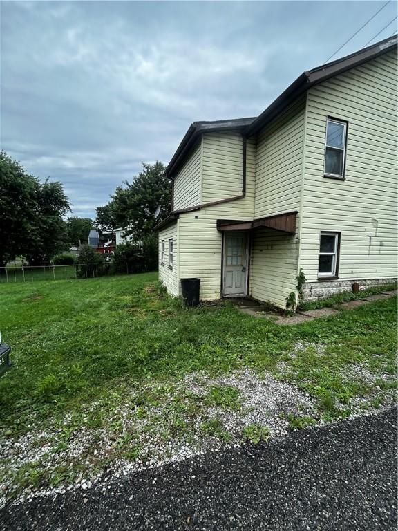 401 N Main St, Chartiers, PA 15342 - view of property exterior featuring a lawn