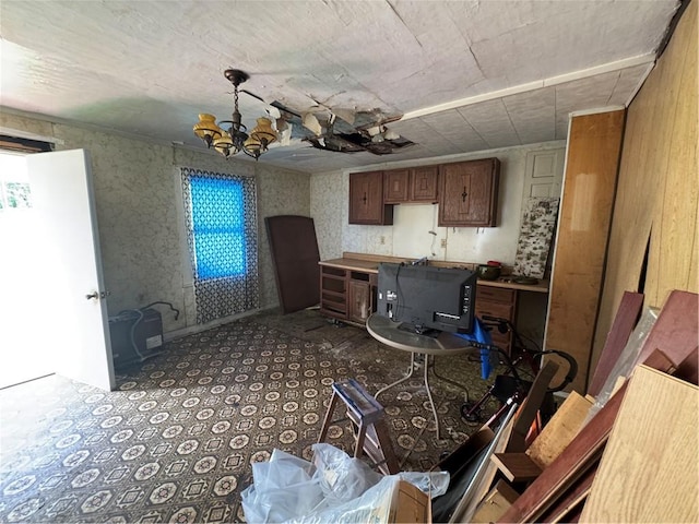 69 Beech St, Cecil, PA 15350 - kitchen with a chandelier