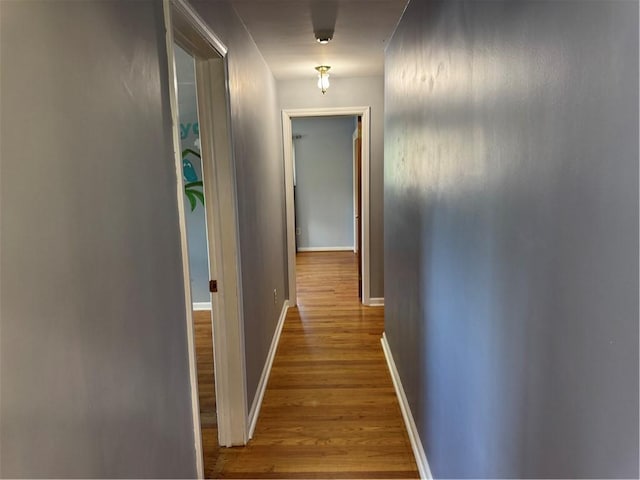118 Manchester Dr, Hempfield Twp, PA 15642 - hall featuring wood finished floors and baseboards