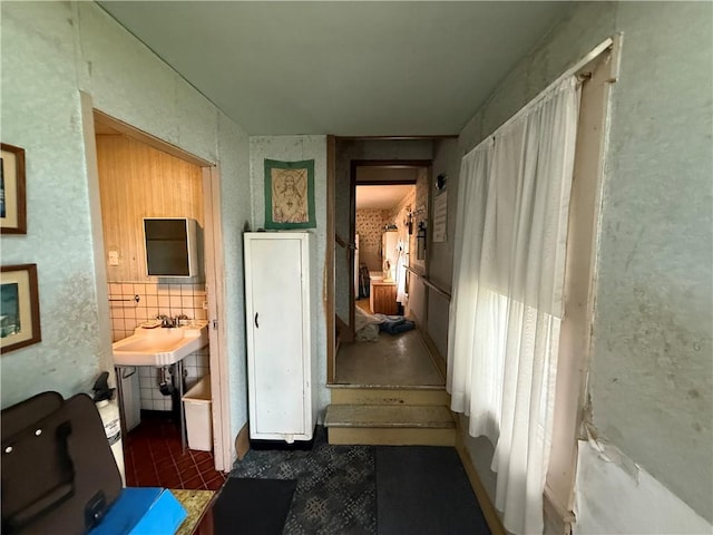 66 Beech St, Cecil, PA 15350 - hall featuring a sink
