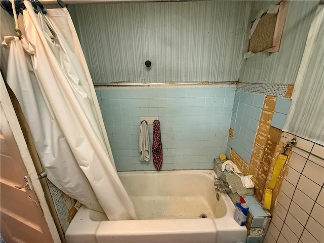 66 Beech St, Cecil, PA 15350 - bathroom with tile walls and shower / bath combo with shower curtain