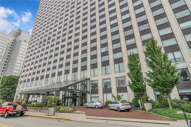 320 Fort Duquesne Blvd Unit 23L, Downtown Pgh, PA 15222 - view of property