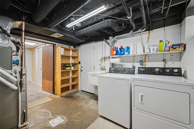 723 Rose Ln, Baldwin Twp, PA 15234 - laundry room with independent washer and dryer