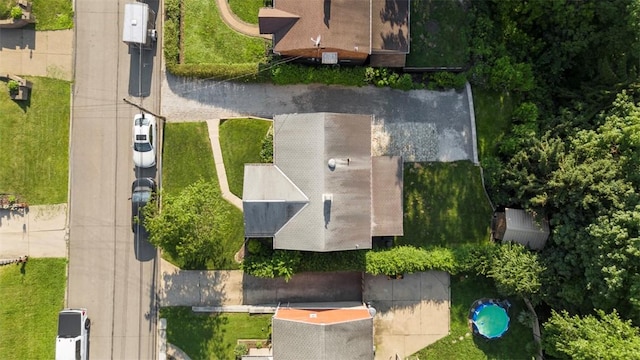 723 Rose Ln, Baldwin Twp, PA 15234 - drone / aerial view
