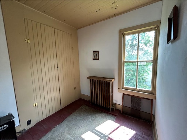 653 Upr Middletown Rd, Menallen Twp, PA 15480 - unfurnished bedroom with radiator and wood ceiling