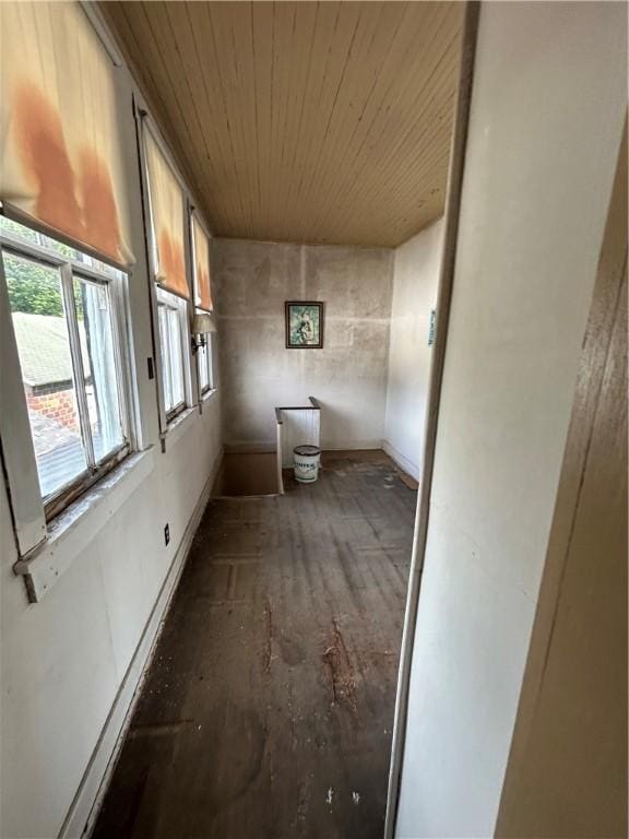 653 Upr Middletown Rd, Menallen Twp, PA 15480 - view of unfurnished sunroom