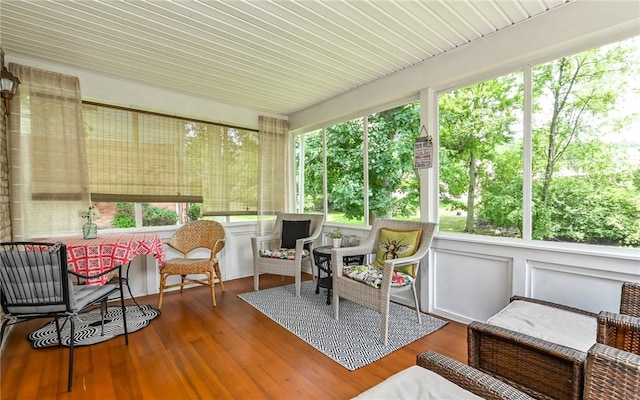 2712 Champlain, Shaler, PA 15101 - sunroom / solarium with an outdoor living space