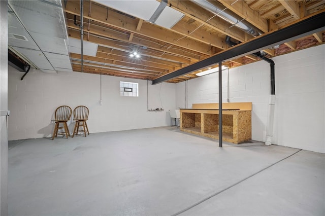 110 E Country Barn Rd, Chartiers, PA 15342