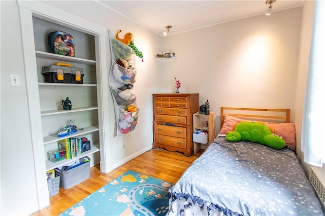 5553 Pocusset St, Squirrel Hill, PA 15217 - bedroom featuring wood finished floors