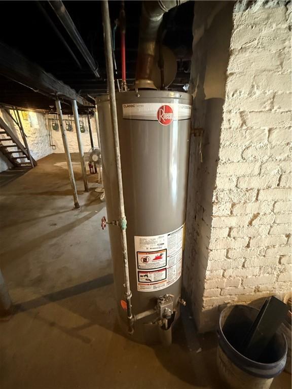 1201 Illinois Ave, Dormont, PA 15216 - utilities with gas water heater