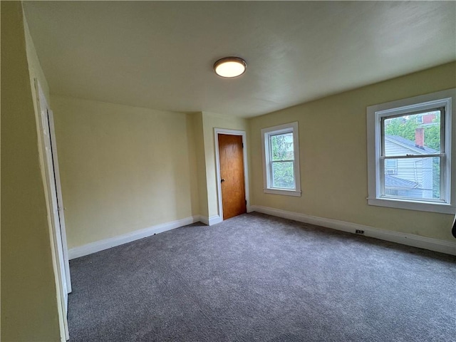 522 Cubbage St, Carnegie, PA 15106 - carpeted spare room featuring baseboards