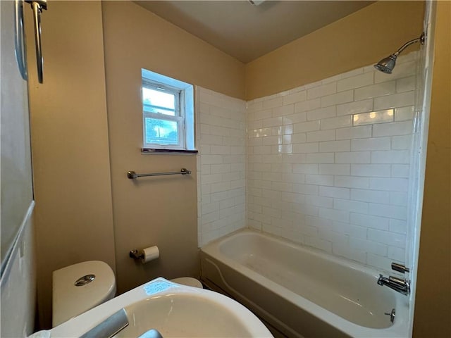 522 Cubbage St, Carnegie, PA 15106 - bathroom featuring toilet and shower / bath combination