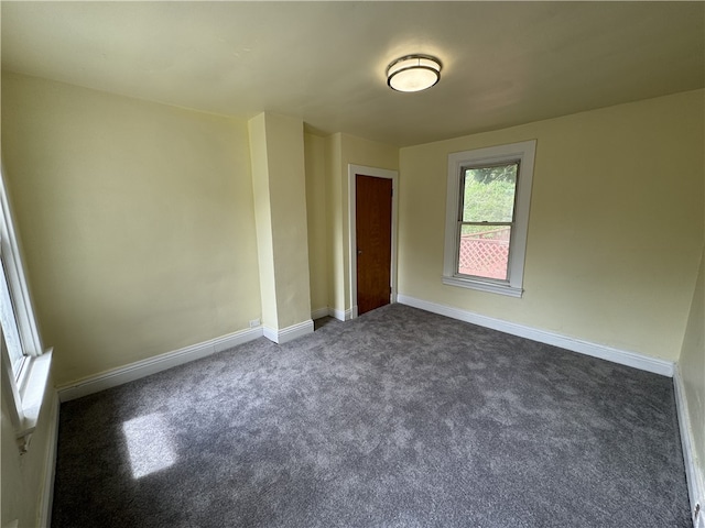522 Cubbage St, Carnegie, PA 15106 - spare room with dark carpet and baseboards