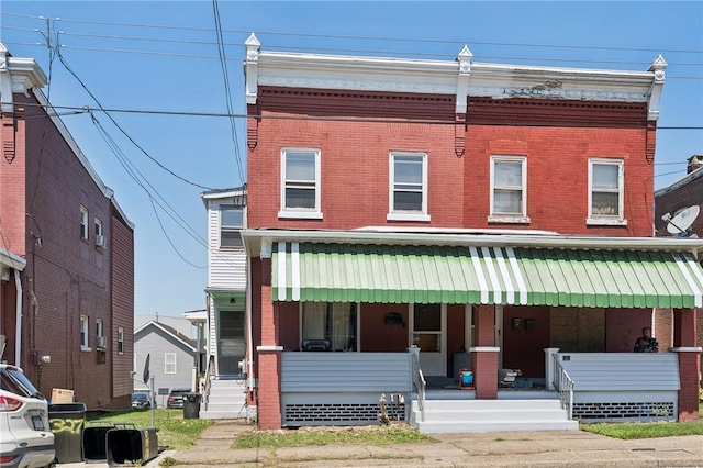 323 S 5th St, Jeannette, PA 15644 - photo 1