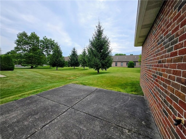 3205 Penny Ln, Neshannock Twp, PA 16105 - view of grassy yard