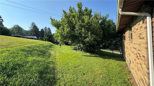 495 Pierson Run Rd, Plum Boro, PA 15239 - view of grassy yard